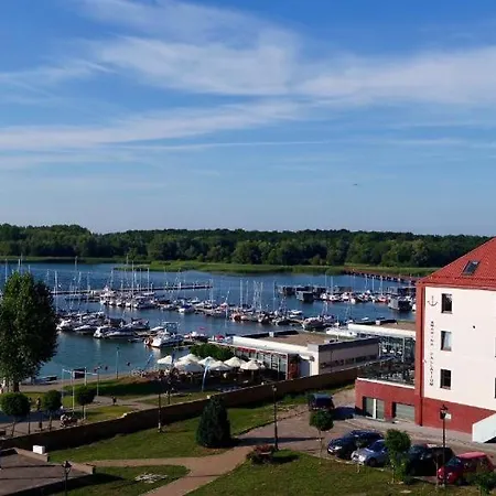 Nocleg ze śniadaniem Marina Pallatium 3*