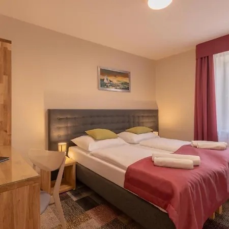 Marina Pallatium Nocleg ze śniadaniem 3*