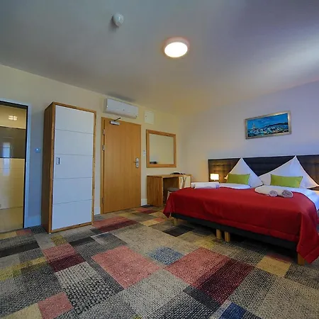 Marina Pallatium 3*