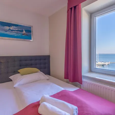 Nocleg ze śniadaniem Marina Pallatium 3*